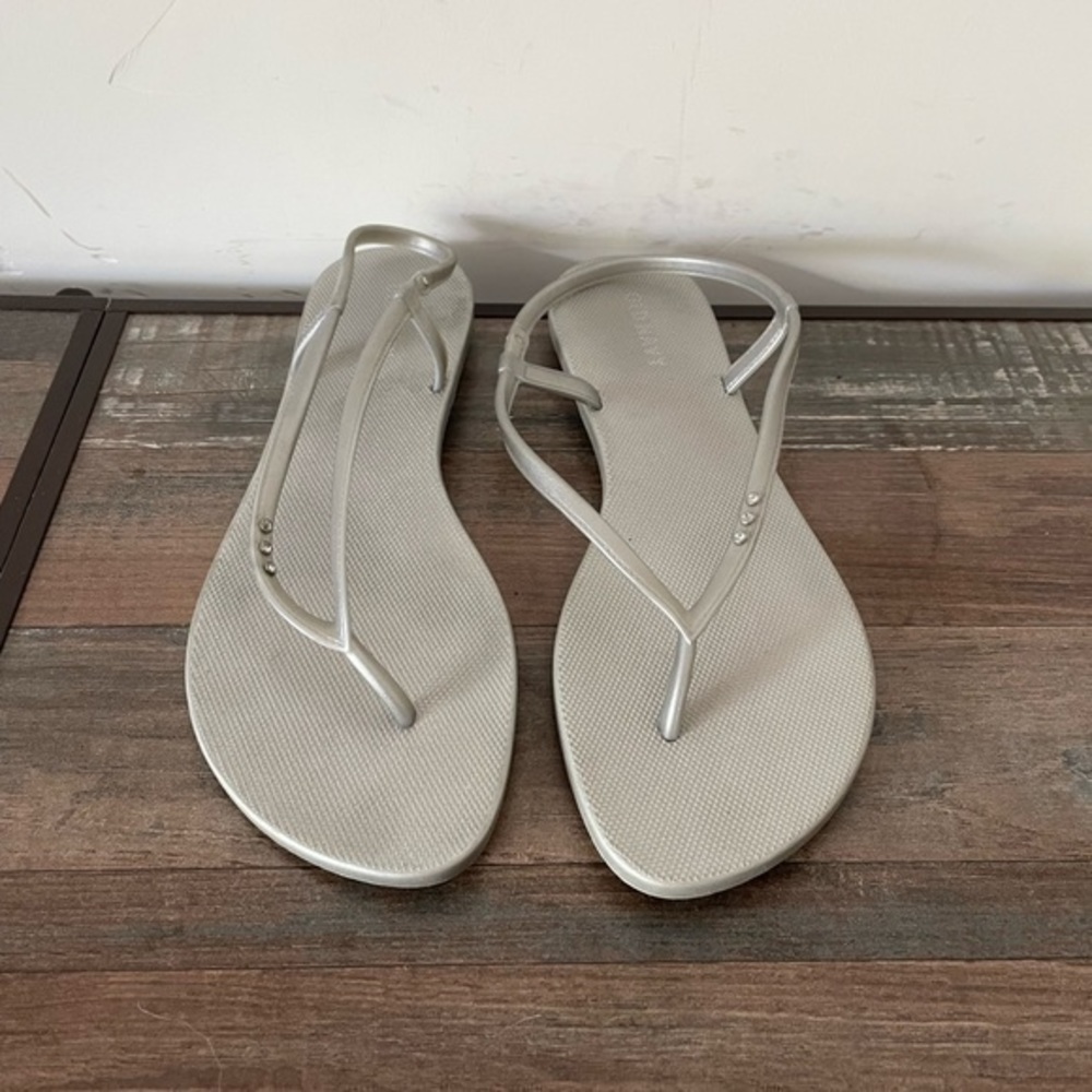 Old Navy sandals. Size 11